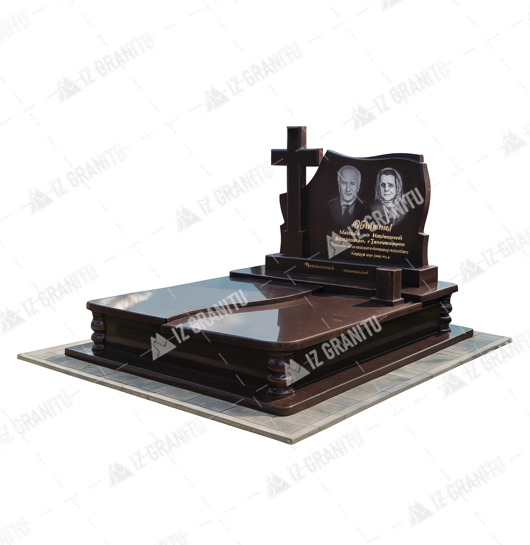 Подвійний пам'ятник 47